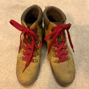 Timberland Woman’s Hiking Boot